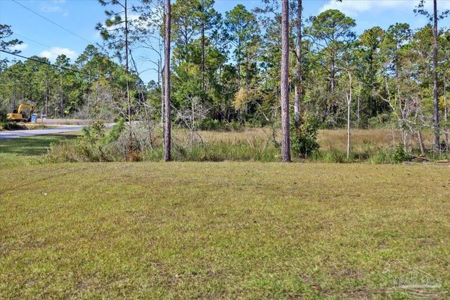 3009 N 36th Ave, Milton, FL 32583