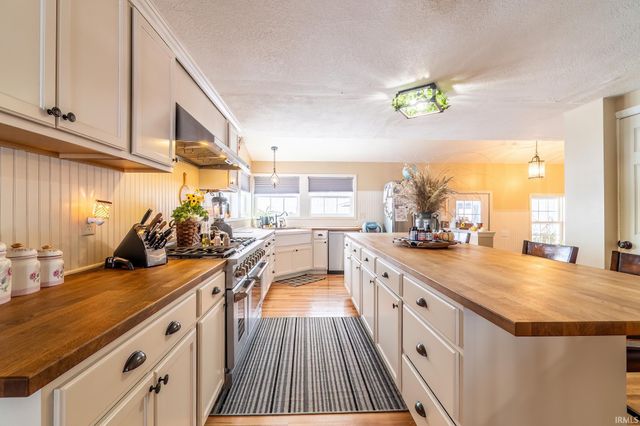 5134 County Road 64 Road, Spencerville, IN 46788