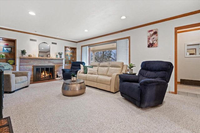 130 W Brown Deer ROAD, Milwaukee, WI 53217