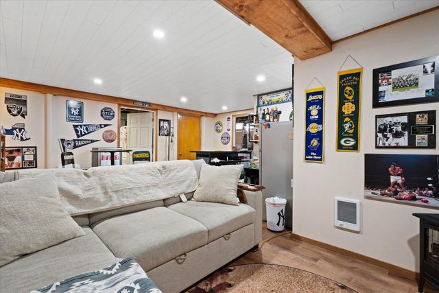 130 W Brown Deer ROAD, Milwaukee, WI 53217