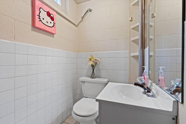 130 W Brown Deer ROAD, Milwaukee, WI 53217