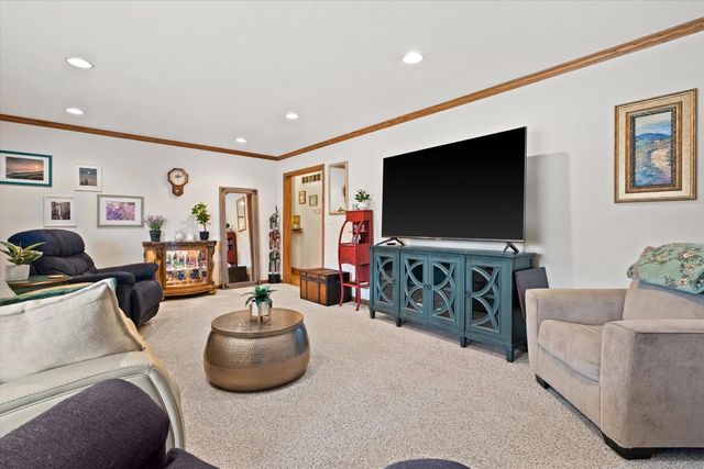 130 W Brown Deer ROAD, Milwaukee, WI 53217