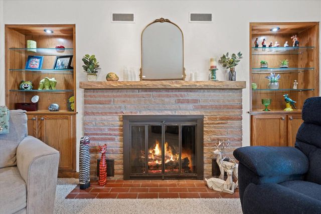 130 W Brown Deer ROAD, Milwaukee, WI 53217