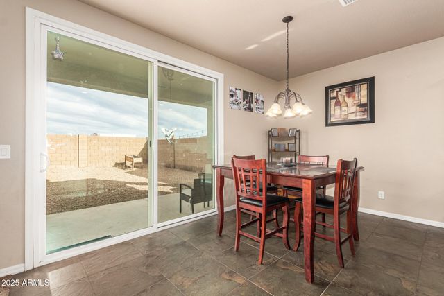 3536 E WAYLAND Drive, Phoenix, AZ 85040