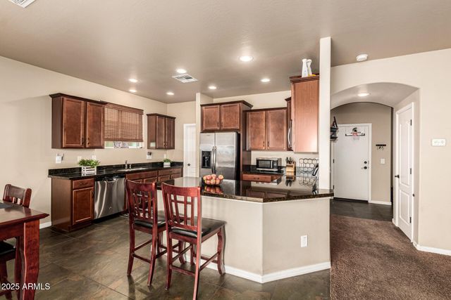 3536 E WAYLAND Drive, Phoenix, AZ 85040