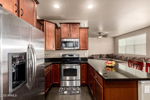 3536 E WAYLAND Drive, Phoenix, AZ 85040