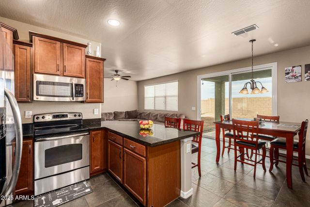 3536 E WAYLAND Drive, Phoenix, AZ 85040