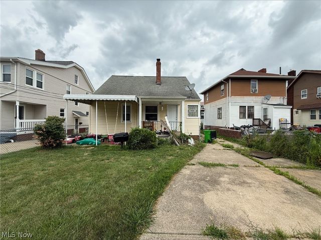 9512 Dorothy Avenue, Garfield Heights, OH 44125