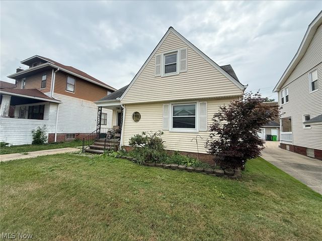 9512 Dorothy Avenue, Garfield Heights, OH 44125