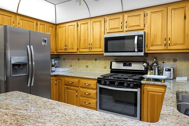 1 Santee Lakes Court, Elloree, SC 29047