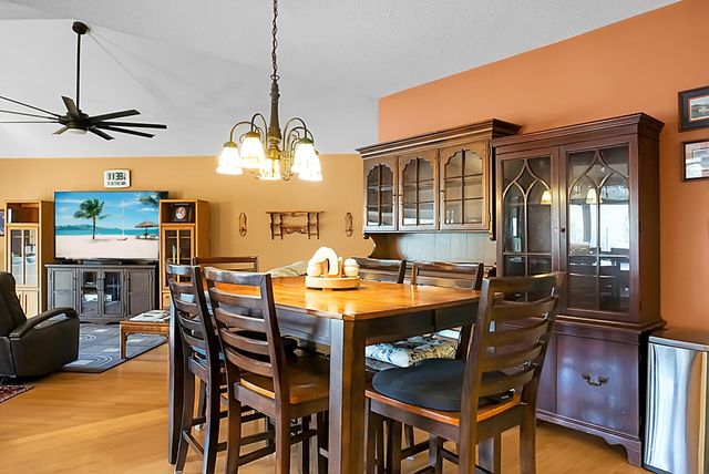 1 Santee Lakes Court, Elloree, SC 29047