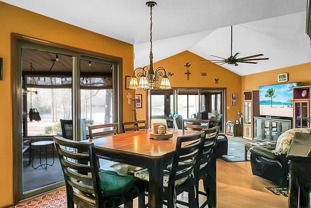 1 Santee Lakes Court, Elloree, SC 29047