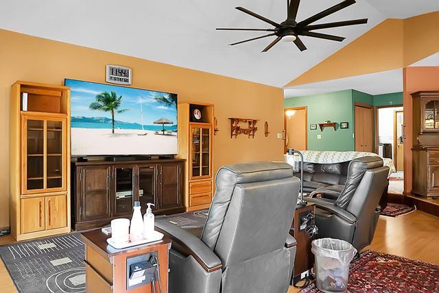 1 Santee Lakes Court, Elloree, SC 29047