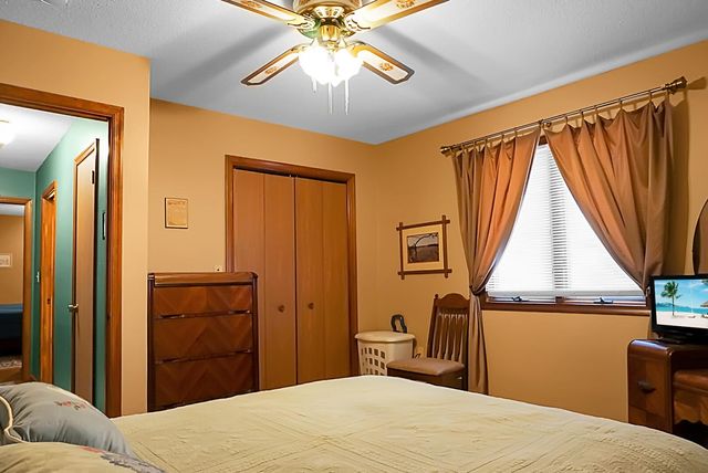 1 Santee Lakes Court, Elloree, SC 29047