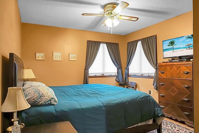 1 Santee Lakes Court, Elloree, SC 29047