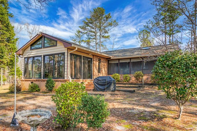 1 Santee Lakes Court, Elloree, SC 29047