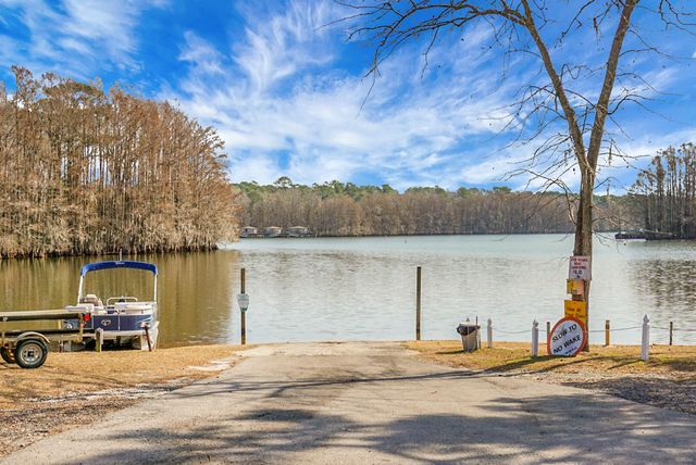 1 Santee Lakes Court, Elloree, SC 29047