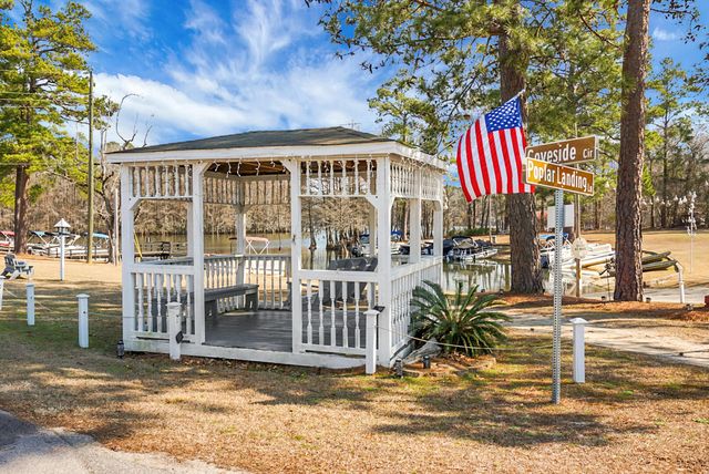 1 Santee Lakes Court, Elloree, SC 29047