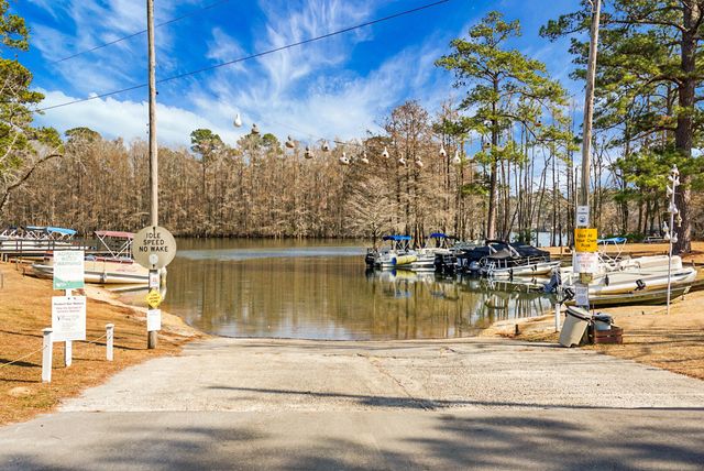 1 Santee Lakes Court, Elloree, SC 29047