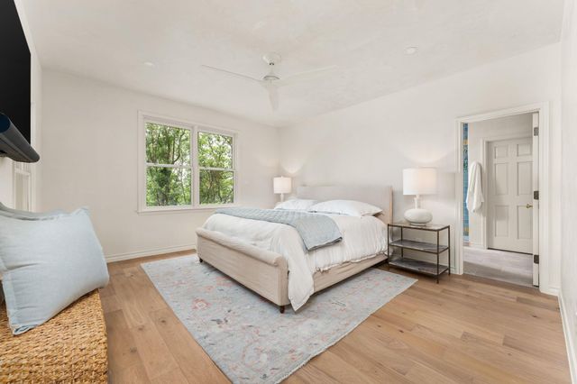 4622 Lake View DR, Austin, TX 78731