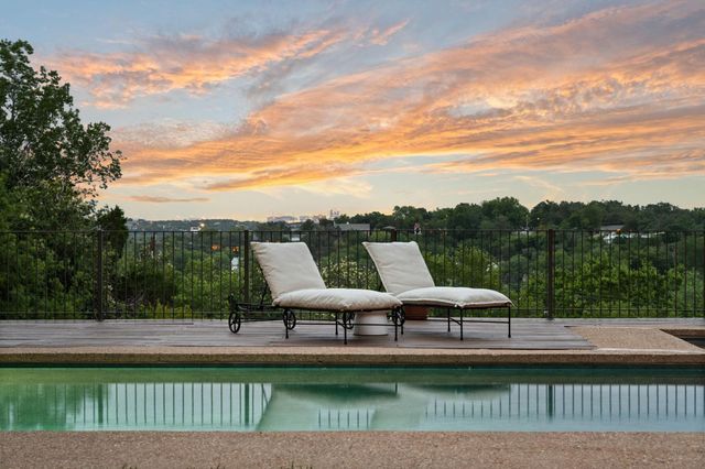 4622 Lake View DR, Austin, TX 78731