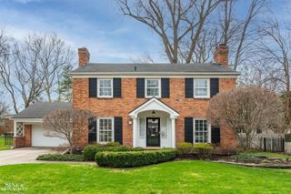 171 Moran Road, Grosse Pointe Farms, MI 48236