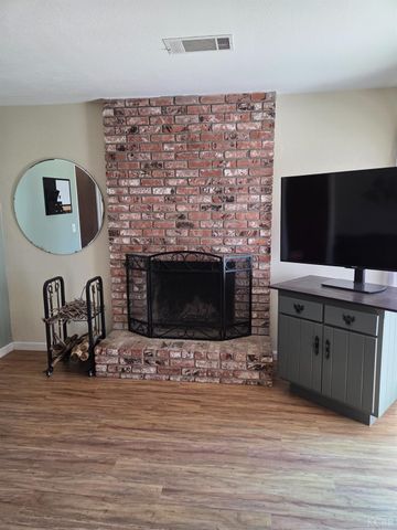 757 Redwood Lane, Lemoore, CA 93245