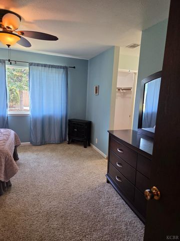 757 Redwood Lane, Lemoore, CA 93245