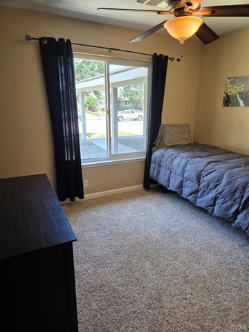757 Redwood Lane, Lemoore, CA 93245