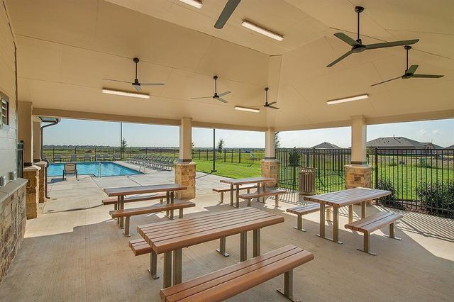 6823 Amber Cliff Lane, Richmond, TX 77469