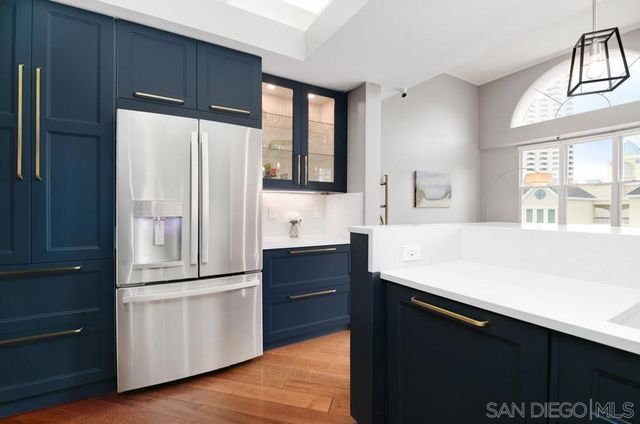 650 Columbia St 411, San Diego, CA 92101