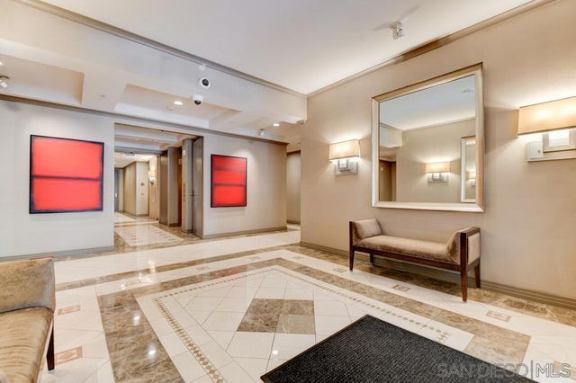 650 Columbia St 411, San Diego, CA 92101