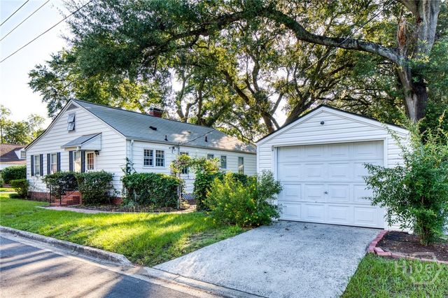 2201 E 41st Street, Savannah, GA 31404