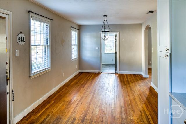 2201 E 41st Street, Savannah, GA 31404