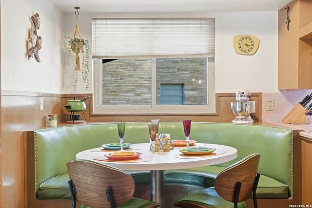 103 Roleto Drive, San Antonio, TX 78213