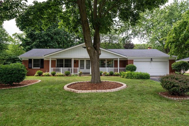 6239 W Carolann DRIVE, Brown Deer, WI 53223