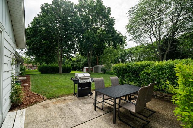 6239 W Carolann DRIVE, Brown Deer, WI 53223