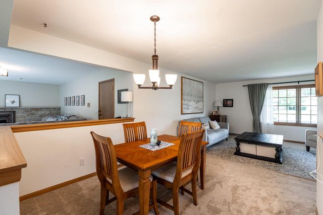6239 W Carolann DRIVE, Brown Deer, WI 53223