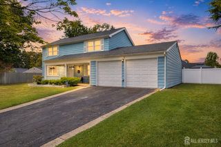 2 harrington Circle, Willingboro, NJ 08046