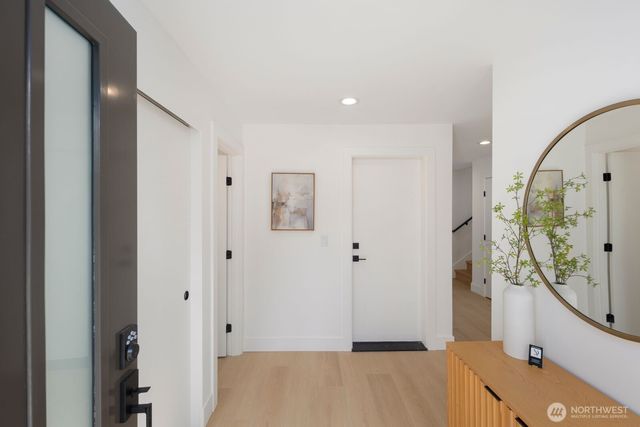 9024 Corliss Avenue N, Seattle, WA 98103