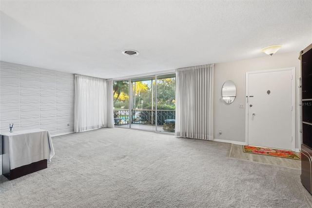 1000 N SHORE DRIVE NE 2, St Petersburg, FL 33701