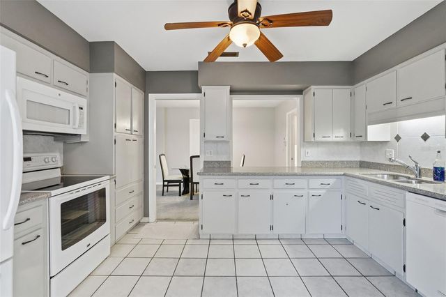 1000 N SHORE DRIVE NE 2, St Petersburg, FL 33701