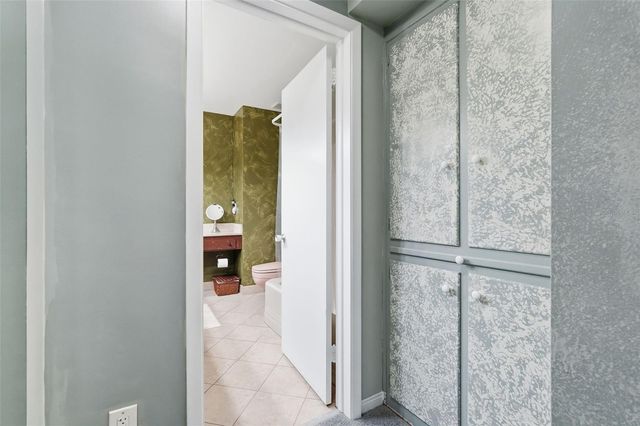 1000 N SHORE DRIVE NE 2, St Petersburg, FL 33701