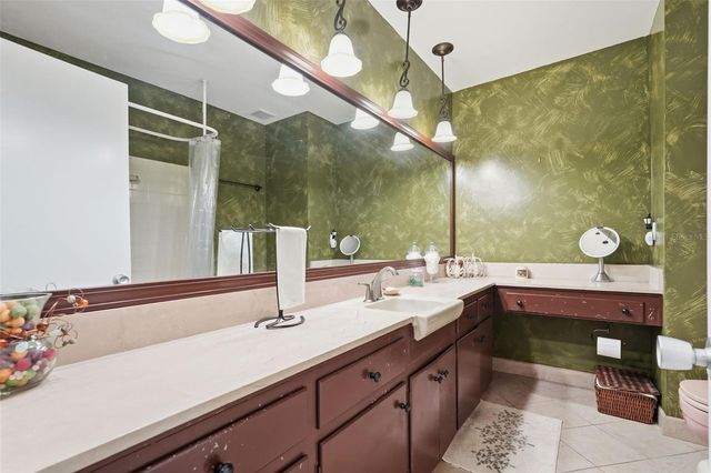 1000 N SHORE DRIVE NE 2, St Petersburg, FL 33701