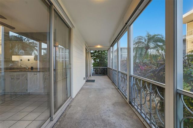 1000 N SHORE DRIVE NE 2, St Petersburg, FL 33701