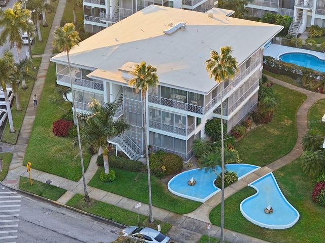 1000 N SHORE DRIVE NE 2, St Petersburg, FL 33701