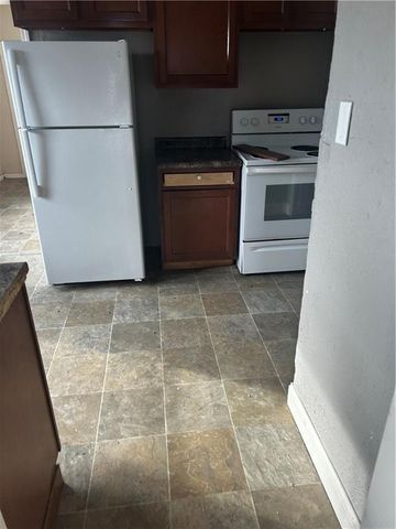 72 S 19th Street, Kansas City, KS 66102