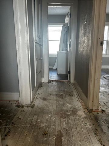 72 S 19th Street, Kansas City, KS 66102