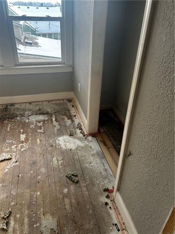 72 S 19th Street, Kansas City, KS 66102