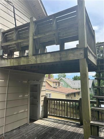 72 S 19th Street, Kansas City, KS 66102